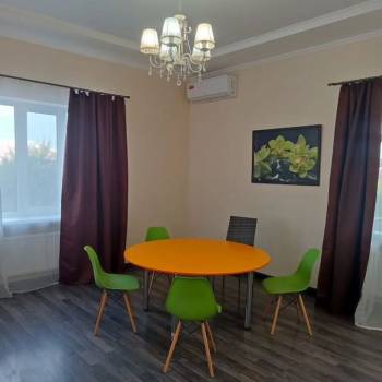 Сдается Дом, 200 м²