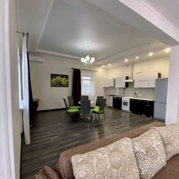 Сдается Дом, 200 м²