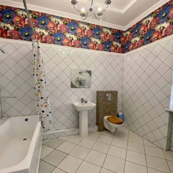 Сдается Дом, 200 м²