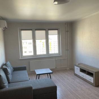 Сдается 1-комнатная квартира, 37 м²