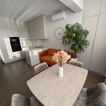 Сдается 2-х комнатная квартира, 60 м²