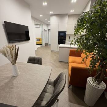 Сдается 2-х комнатная квартира, 60 м²