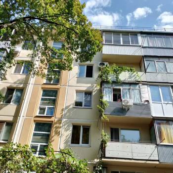 Продается Многокомнатная квартира, 77,2 м²