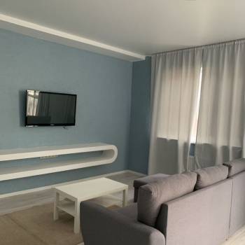 Сдается 2-х комнатная квартира, 80 м²