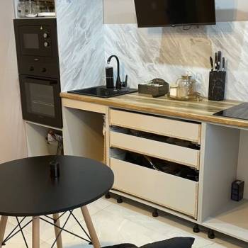 Продается 1-комнатная квартира, 32 м²
