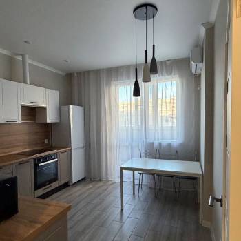 Сдается 1-комнатная квартира, 43 м²