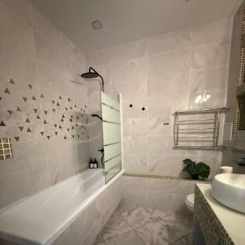 Продается 1-комнатная квартира, 44 м²