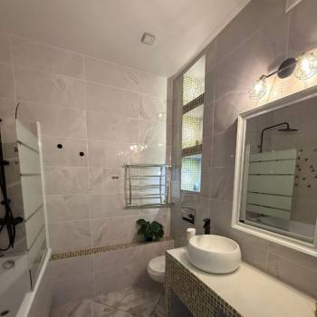 Продается 1-комнатная квартира, 44 м²