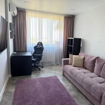 Продается 1-комнатная квартира, 44 м²