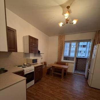 Сдается 1-комнатная квартира, 40 м²