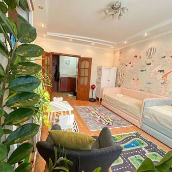 Продается 2-х комнатная квартира, 80 м²