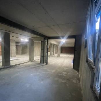 Сдается Нежилое помещение, 300 м²