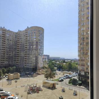 Сдается 1-комнатная квартира, 42 м²