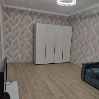 Сдается 1-комнатная квартира, 42 м²