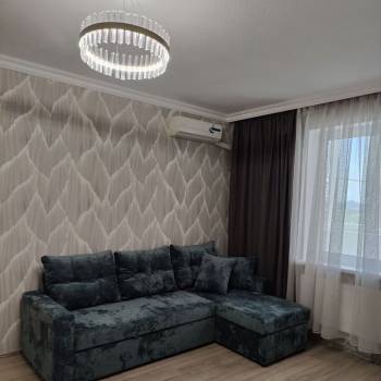 Сдается 1-комнатная квартира, 42 м²