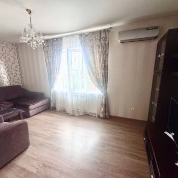 Сдается 1-комнатная квартира, 45 м²