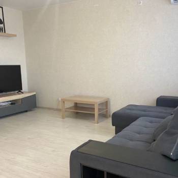 Сдается Многокомнатная квартира, 84 м²