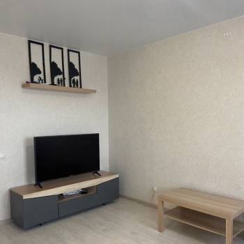 Сдается Многокомнатная квартира, 84 м²