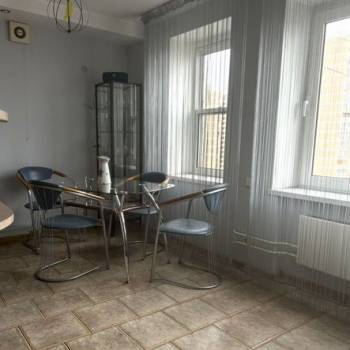 Продается Многокомнатная квартира, 78,3 м²
