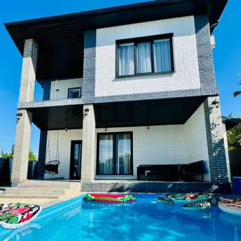 Сдается Дом, 240 м²