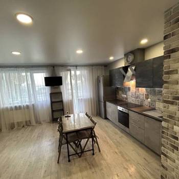 Сдается 1-комнатная квартира, 40 м²