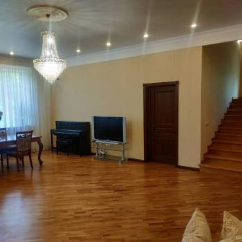 Продается Дом, 320 м²