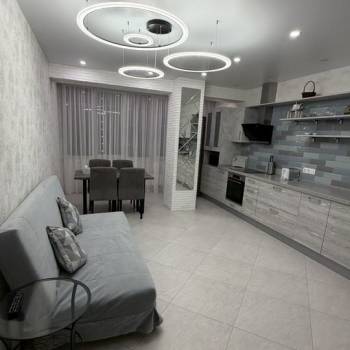 Сдается 2-х комнатная квартира, 78,6 м²