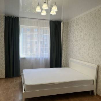 Сдается 2-х комнатная квартира, 70 м²
