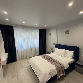 Продается Многокомнатная квартира, 130 м²