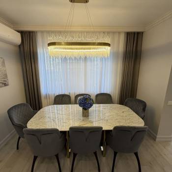 Продается Многокомнатная квартира, 130 м²