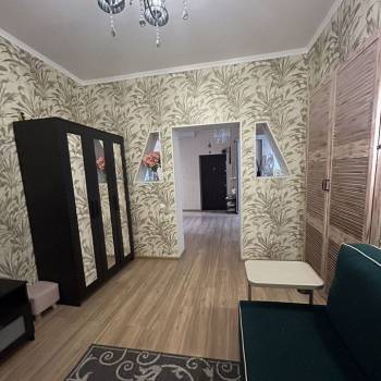 Продается Многокомнатная квартира, 89,9 м²