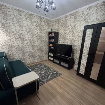 Продается Многокомнатная квартира, 89,9 м²
