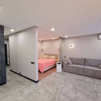 Сдается 1-комнатная квартира, 50 м²