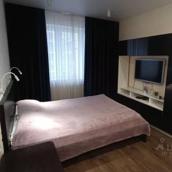Продается 1-комнатная квартира, 41 м²