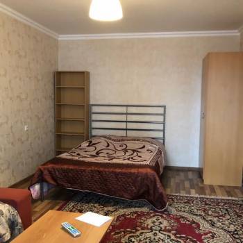 Продается 1-комнатная квартира, 38 м²