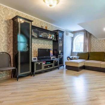 Продается Многокомнатная квартира, 226,4 м²