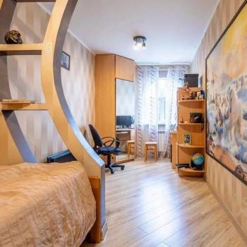 Продается Многокомнатная квартира, 226,4 м²