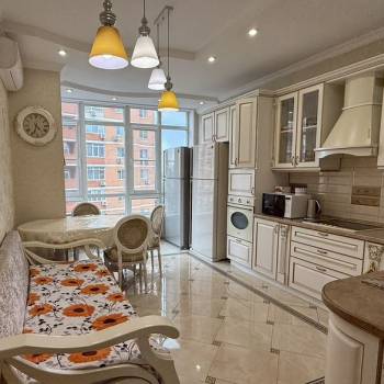 Сдается 2-х комнатная квартира, 85 м²
