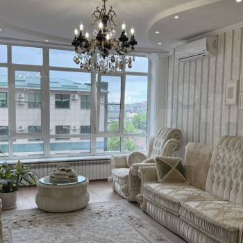 Сдается 2-х комнатная квартира, 85 м²