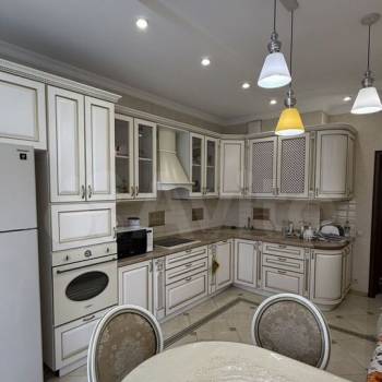 Сдается 2-х комнатная квартира, 85 м²