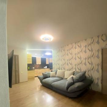 Сдается Многокомнатная квартира, 105 м²