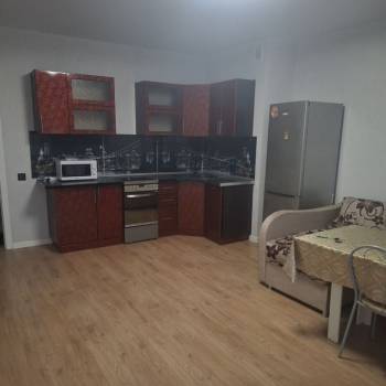 Сдается Многокомнатная квартира, 80 м²