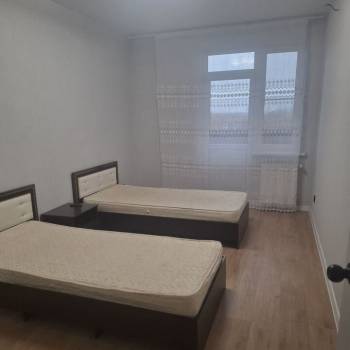 Сдается Многокомнатная квартира, 80 м²