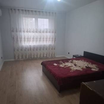 Сдается Многокомнатная квартира, 80 м²