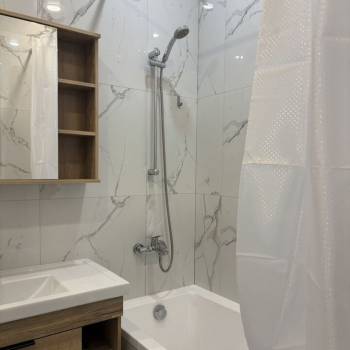 Сдается 1-комнатная квартира, 42 м²
