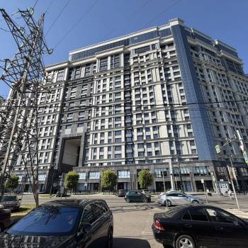 Продается 1-комнатная квартира, 64 м²