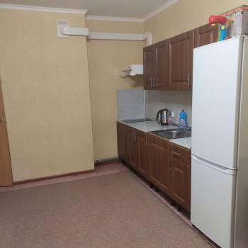 Продается 1-комнатная квартира, 42,9 м²