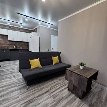 Сдается 1-комнатная квартира, 42 м²