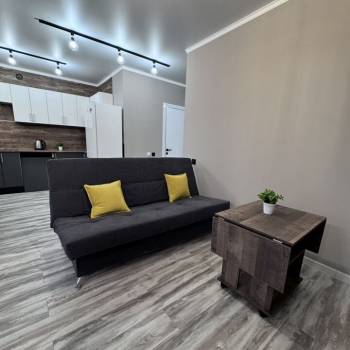 Сдается 1-комнатная квартира, 42 м²