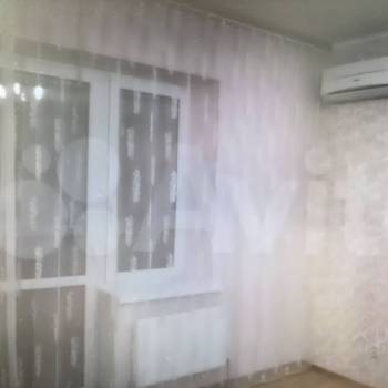 Продается 1-комнатная квартира, 52 м²